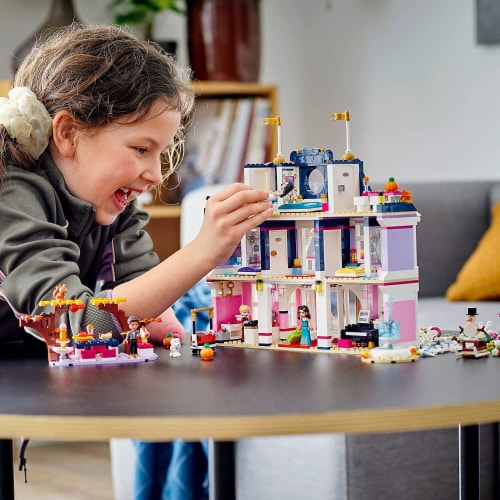41684 LEGO® Friends Heartlake City Grand Hotel Building Toy Perspective: bottom