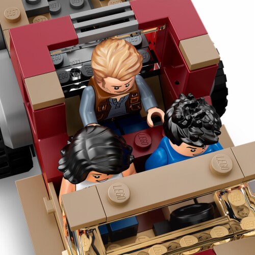 Lego deals dinosaur carnotaurus