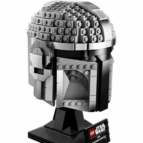LEGO® Star Wars The Mandalorian Helmet Building Set Perspective: bottom