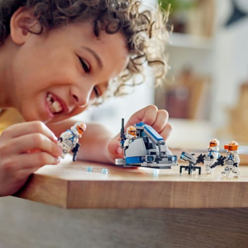 LEGO® Star Wars™ 332nd Ahsoka's Clone Trooper Battle Pack Building Set 75359 Perspective: bottom
