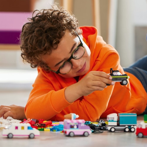 LEGO® Classic 11036 Creative Vehicles Perspective: bottom