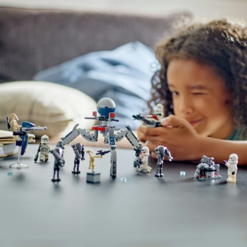 75372 LEGO® Star Wars Clone Trooper™ & Battle Droid™ Battle Pack Perspective: bottom