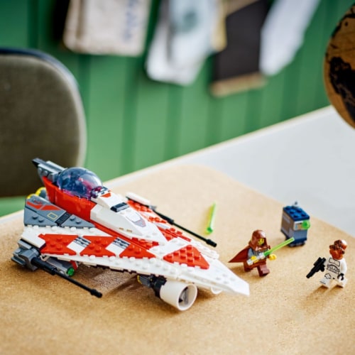 LEGO Star Wars Jedi Bob’s Starfighter Building Toy 75388 Perspective: bottom