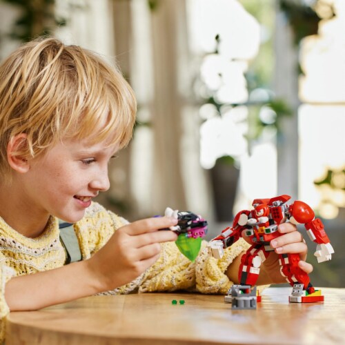 76996 LEGO® Sonic the Hedgehog Knuckles' Guardian Mech Perspective: bottom