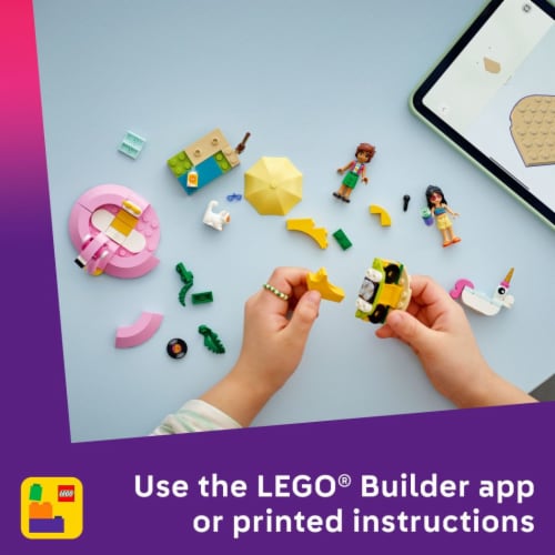 LEGO Friends Unicorn & Flamingo Pool Party 42658 Perspective: bottom