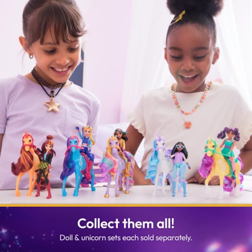 Unicorn Academy Ava & Leaf Set Toy Perspective: bottom