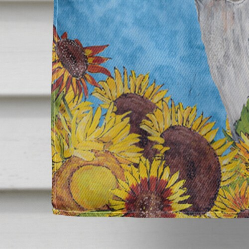 Carolines Treasures SC9067CHF Beagle in Summer Flowers House Flag Perspective: bottom