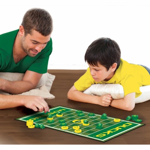 MasterPieces NCAA Univeristy of Oregon® Checkers Game Set Perspective: bottom