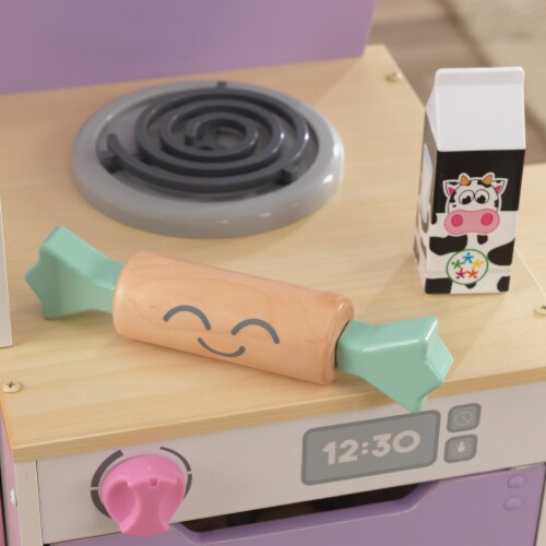 KidKraft Lil' Friends Play Kitchen Perspective: bottom
