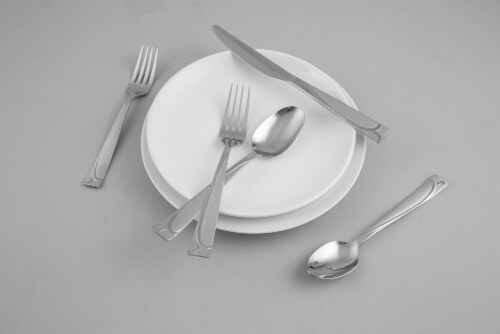 Cambridge Silversmiths Mena Sand Flatware Set Perspective: bottom