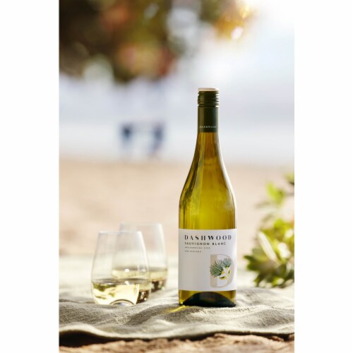 Dashwood Sauvignon Blanc New Zealand White Wine Perspective: bottom