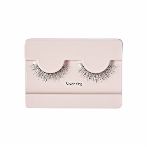 Kiss® The New Natural False Eyelashes - Silver Ring 02 12 mm Perspective: bottom