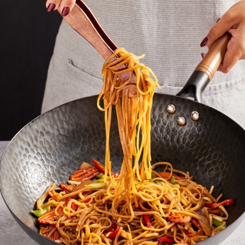 Thai Kitchen Gluten Free Stir Fry Rice Noodles Perspective: bottom
