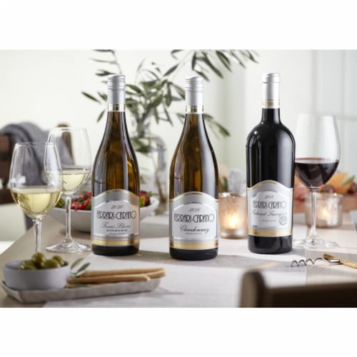 Ferrari Carano Fume Blanc Sauvignon California White Wine Perspective: bottom