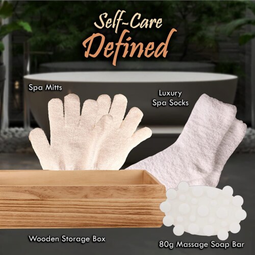 Caramel Vanilla 15-Piece Bath Basket. Infused with Coconut & Honey Essential Oils Perspective: bottom