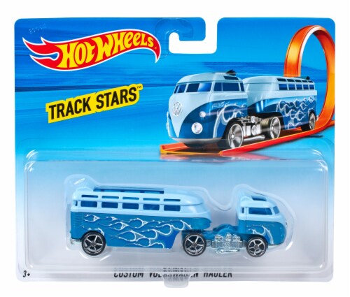 NEW HOT WHEELS CARS!! Hotwheels Track Stars Toy Collection in Toys R Us 