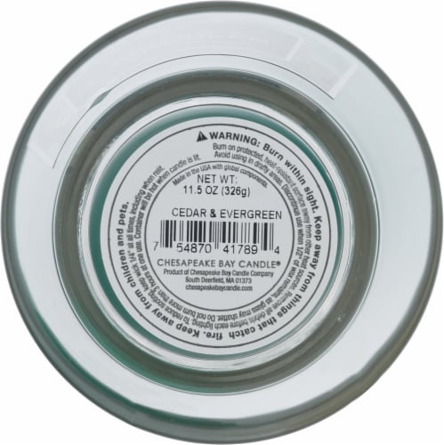 Aromascape® Cedar + Evergreen Jar Candle Perspective: bottom