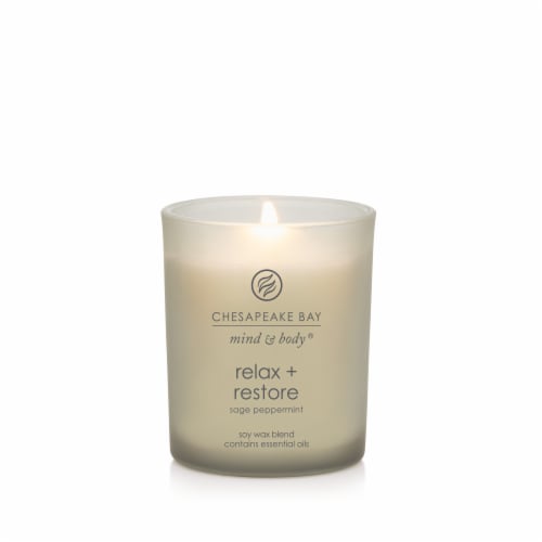 Chesapeake Bay Candle Relax + Restore Sage Peppermint Candle Perspective: bottom