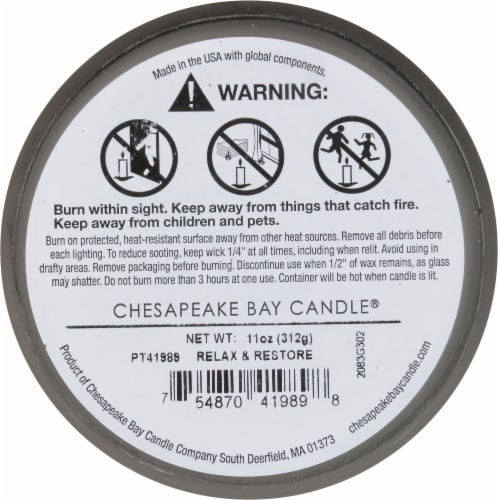Chesapeake Bay Mind & Body® Candle Relax + Restore Sage Peppermint Candle Perspective: bottom