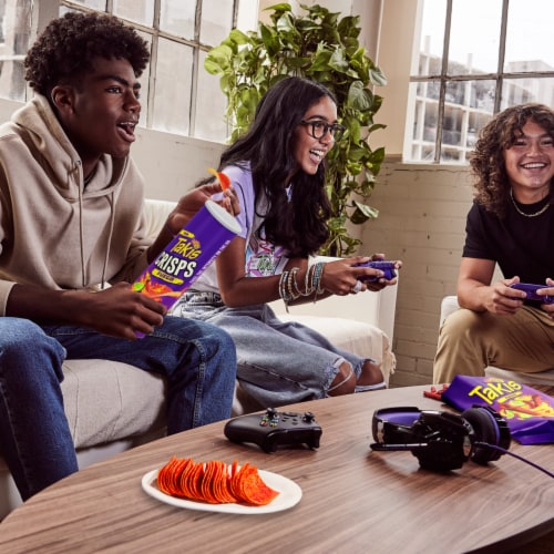 Takis Fuego Crisps Hot Chili Pepper & Lime Potato Crisps Perspective: bottom