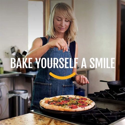 Heritage Products 15  Round Ceramic Non Stick Pizza Stone w/Wheel Cutter, Black Perspective: bottom