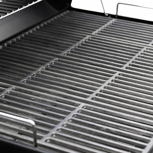 Char-Griller Pro Deluxe Charcoal Barrel Grill Perspective: bottom
