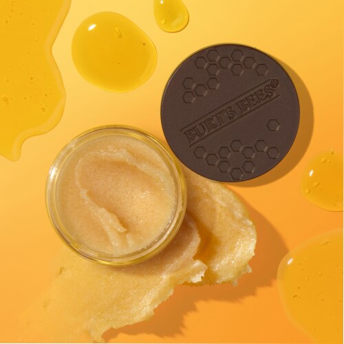 Burt's Bees Conditioning Lip Scrub Perspective: bottom