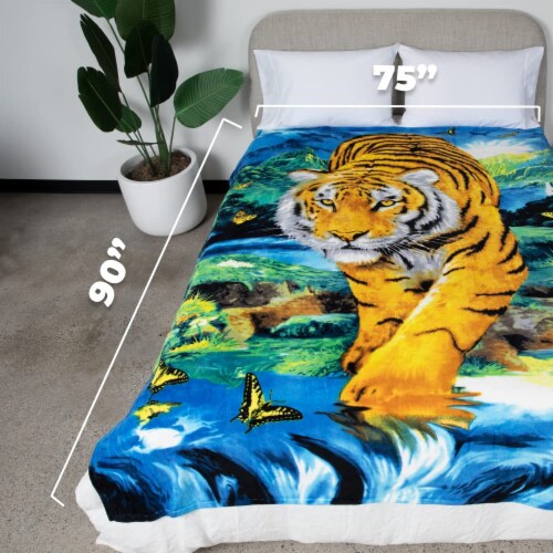 Dawhud Direct Moonlight Tiger Fleece Blanket 75 x90 Queen Size 75 x 90 Harris Teeter