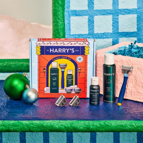 Harry's Holiday 2021 Shave Set Perspective: bottom