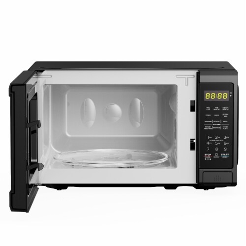 Black+Decker 700 Watt 0.7 Cubic Feet Countertop Microwave Oven