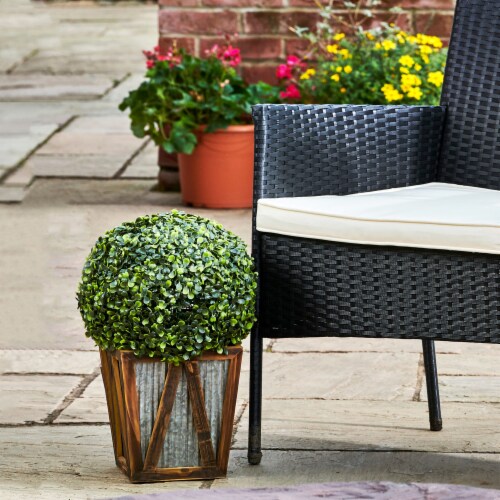 Teamson Home Rounded Artificial Topiary Shrub Pre-Lit Solar Powered LED Lights Perspective: bottom