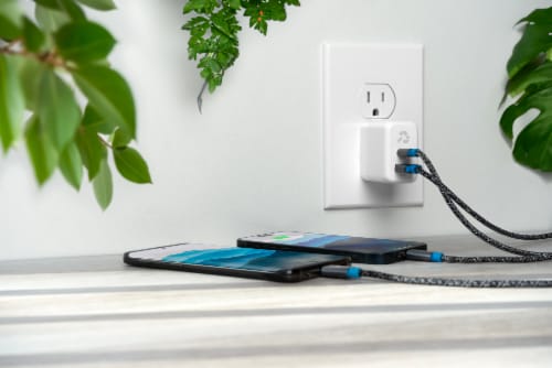 Nimble® Valley™ Duo 32W Wall Charger Perspective: bottom