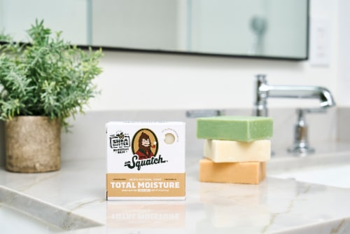 Dr. Squatch® Men's Total Moisture Shea Butter Bar Soap Unscented Perspective: bottom