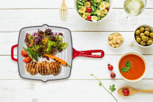 Bruntmor Red 10 Cast Iron Grill Skillet - Easy Draining for Grilling Bacon, Steak & Meats Perspective: bottom