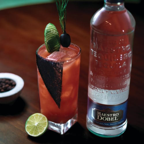 Maestro Dobel® Blanco Tequila Perspective: bottom