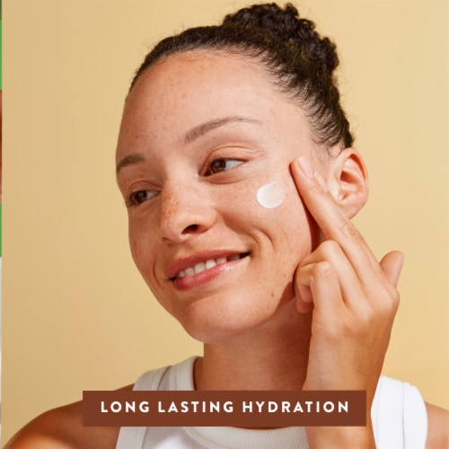 Native Moisturizing Facial Lotion Perspective: bottom