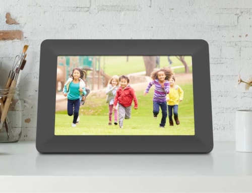 Aluratek WiFi Touchscreen Digital Photo Frame Perspective: bottom