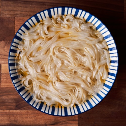 Snapdragon Vietnamese Beef Pho Instant Noodle Soup - 2.1 oz Perspective: bottom