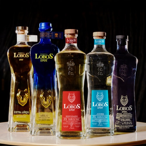 Lobos 1707 Tequila Reposado Perspective: bottom