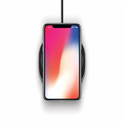Fast-Charge Wireless Charging Pad (10W) Perspective: bottom