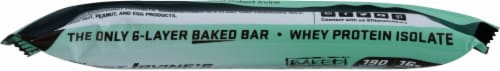 Robert Irvine's Fit Crunch® Mint Chocolate Chip Whey Protein Bars Perspective: bottom