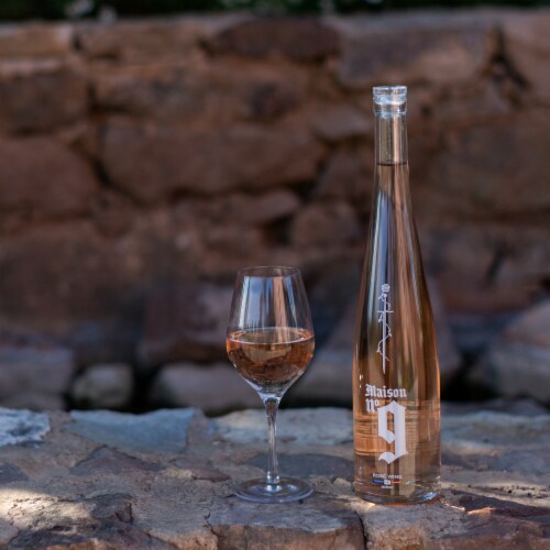 Maison No 9 Rose French Wine Perspective: bottom