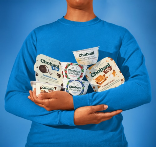 Chobani® Madagascar Vanilla Cinnamon Less Sugar Low Fat Greek Yogurt Cup Perspective: bottom