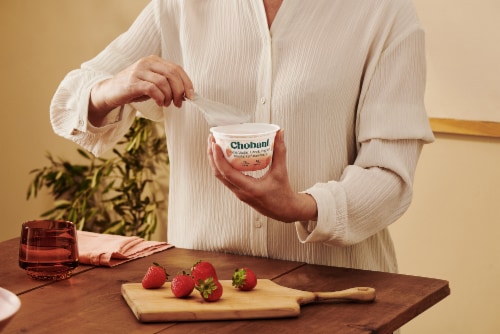 Chobani® Clingstone Peach Less Sugar Low Fat Greek Yogurt Cup Perspective: bottom