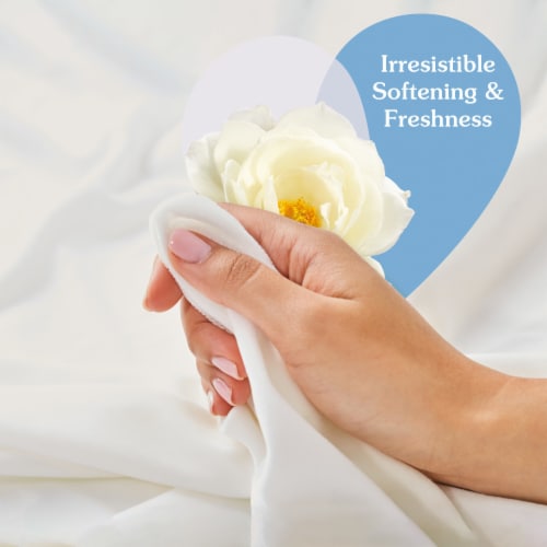 Suavitel Liquid Fabric Conditioner Laundry Fabric Softener Field Flowers Scent Perspective: bottom