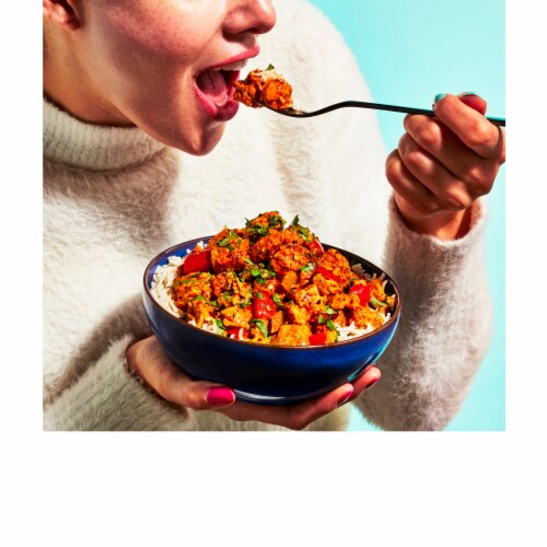 Quorn™ Meatless Diced Chiqin Pieces Perspective: bottom
