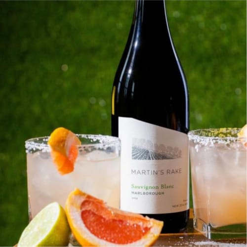 Martins Rake Sauvignon Blanc White New Zealand Wine Perspective: bottom