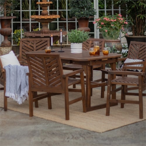 Extendable patio store dining set