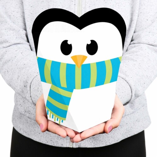 Big Dot of Happiness Holly Jolly Penguin Christmas Party Gift Heart Shaped Favor Boxes 12 Ct Perspective: bottom