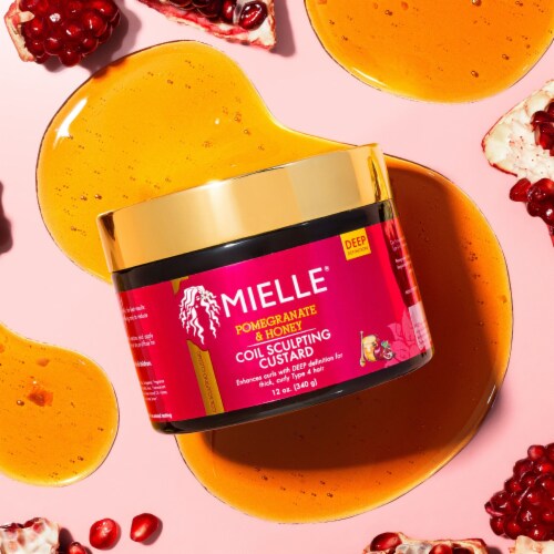 Mielle Pomegranate & Honey Coil Sculpting Custard Perspective: bottom